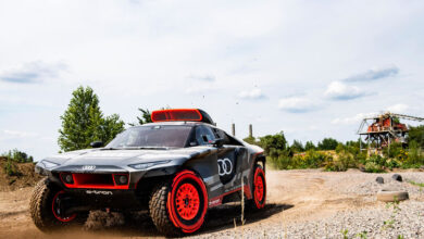 Audi postaví na start Dakaru elektromobil poháněný benzínem